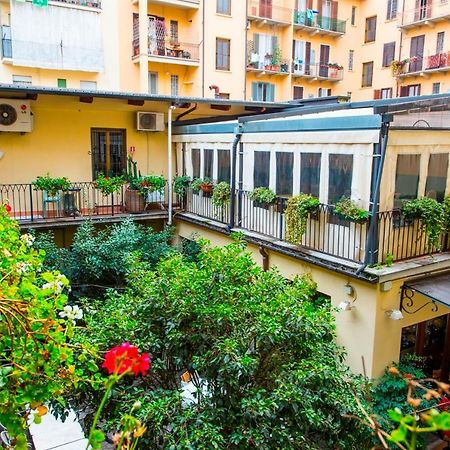 Domus Benefica Apartment Turin Bagian luar foto