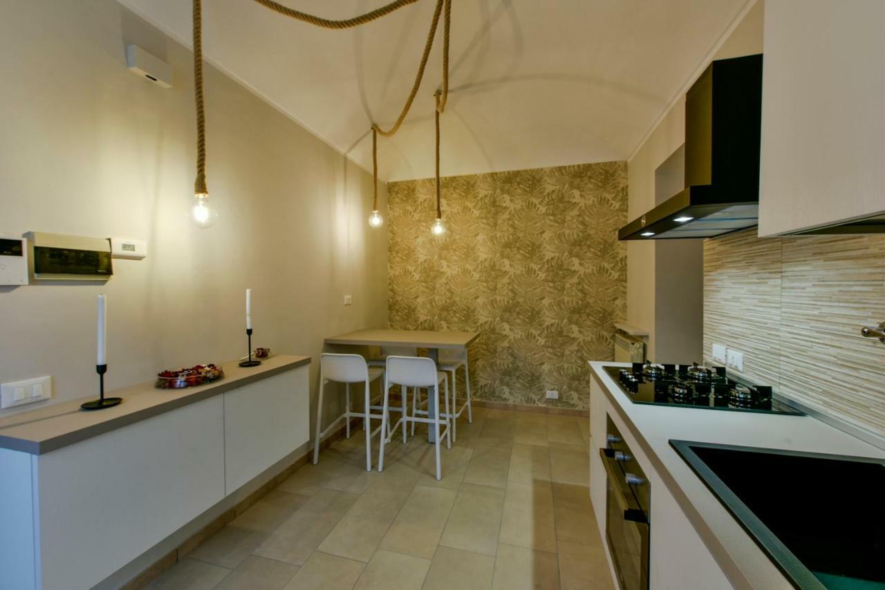 Domus Benefica Apartment Turin Bagian luar foto